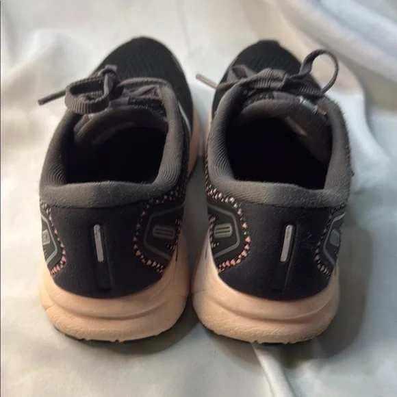 Brooks Ghost 14 Woman’s, size 8.5 Running Sneakers, Black/Pearl/Peach, Preowned - Picture 6 of 15